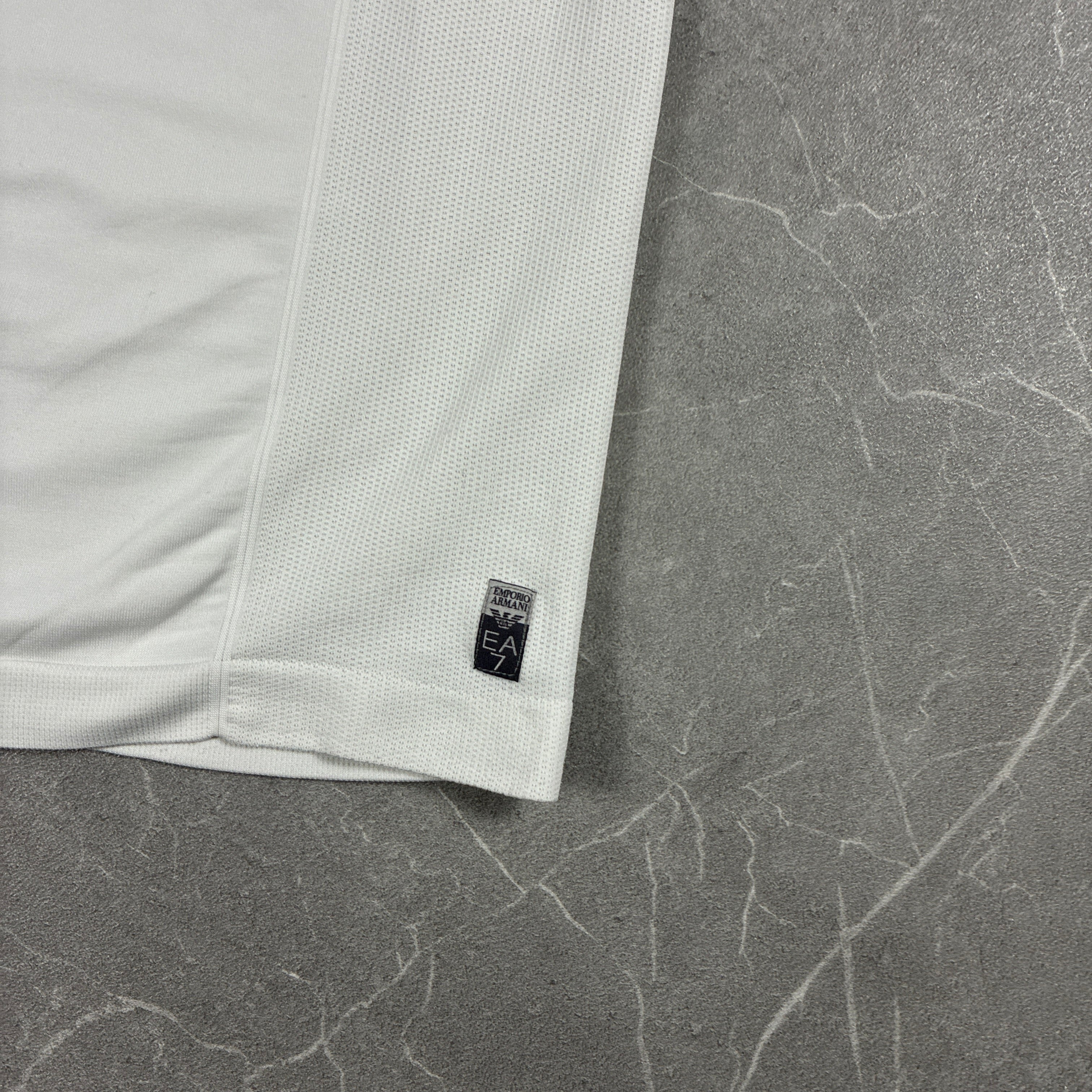 EA7 Shirt (S-M)