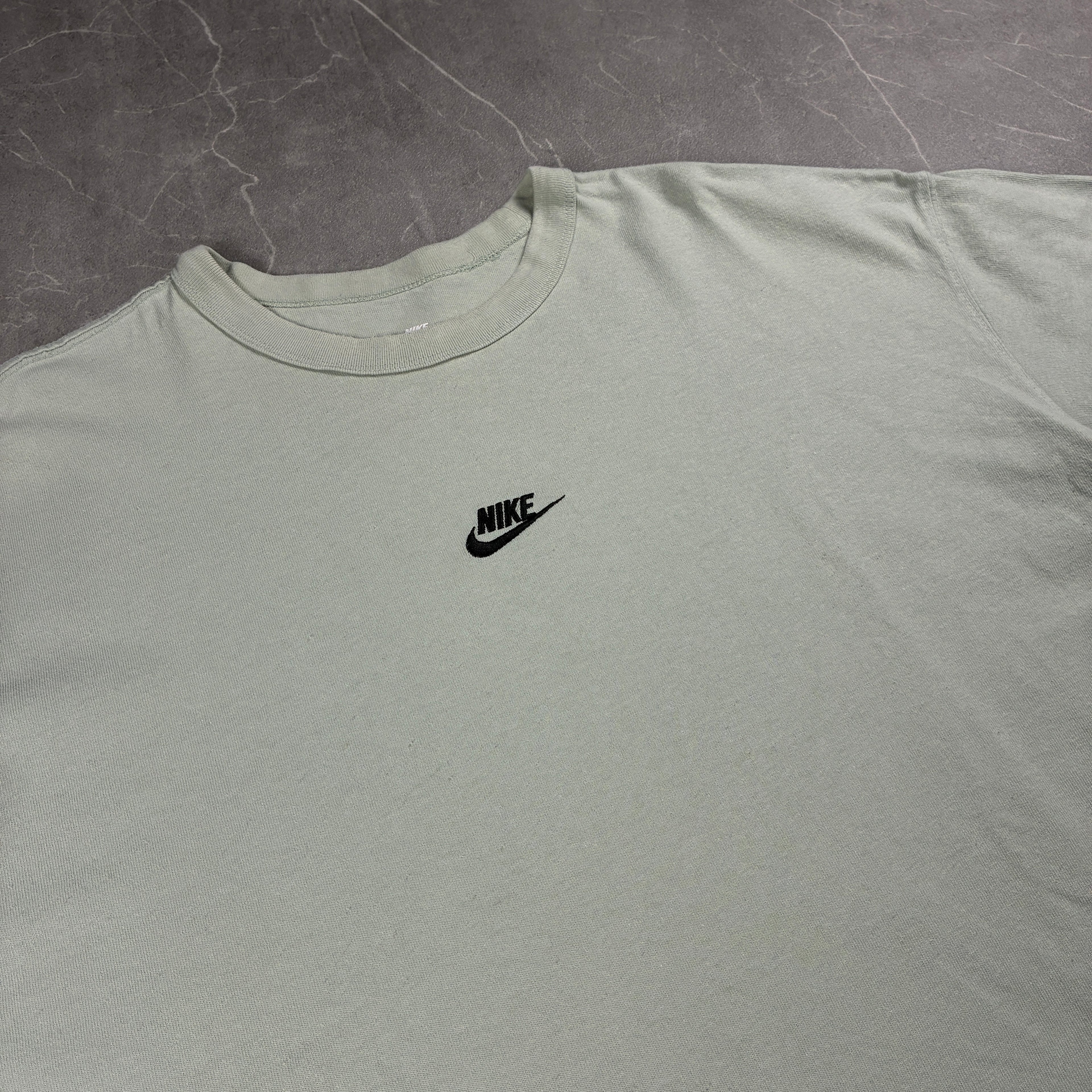 Nike Shirt (L)