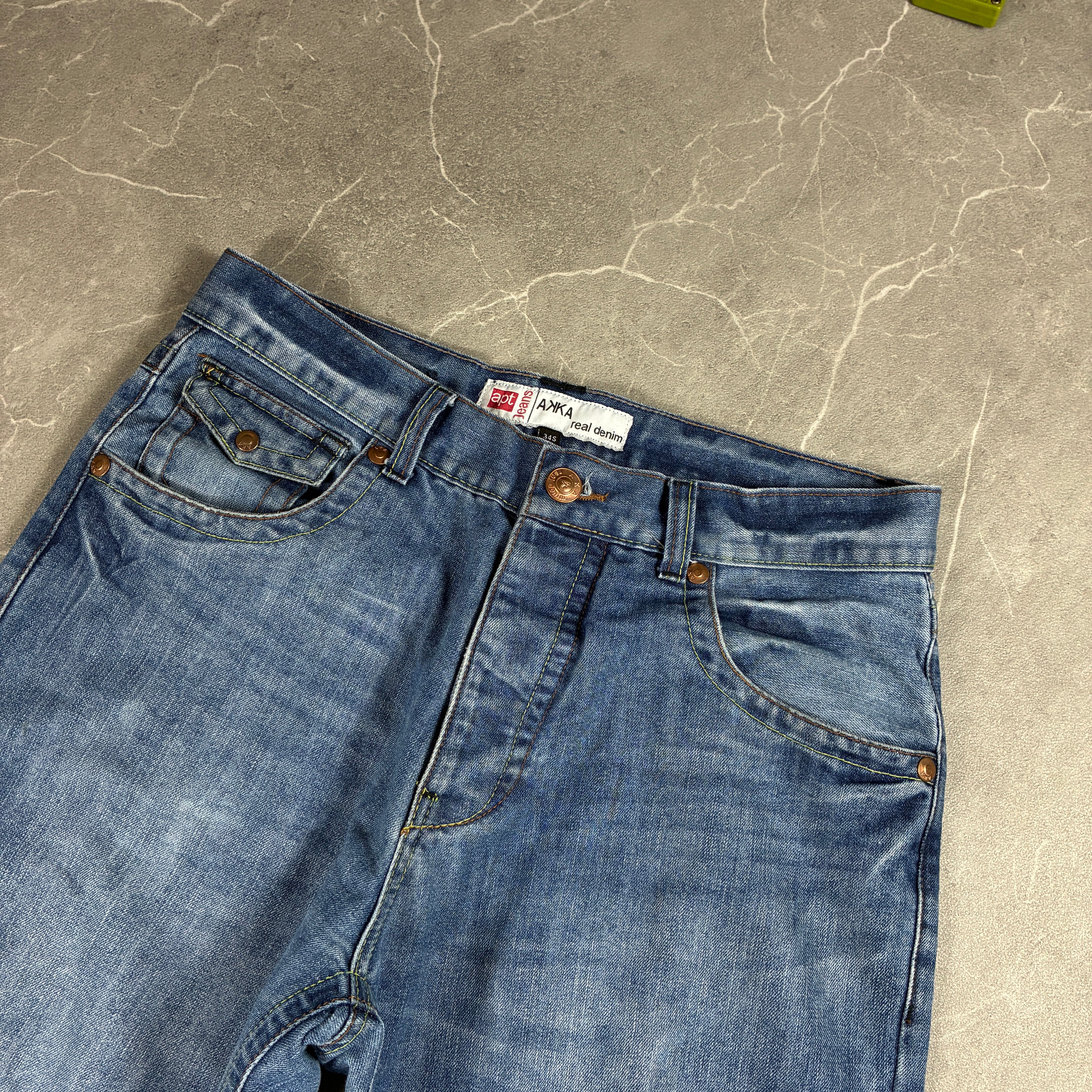 Washed Jeans (W34)