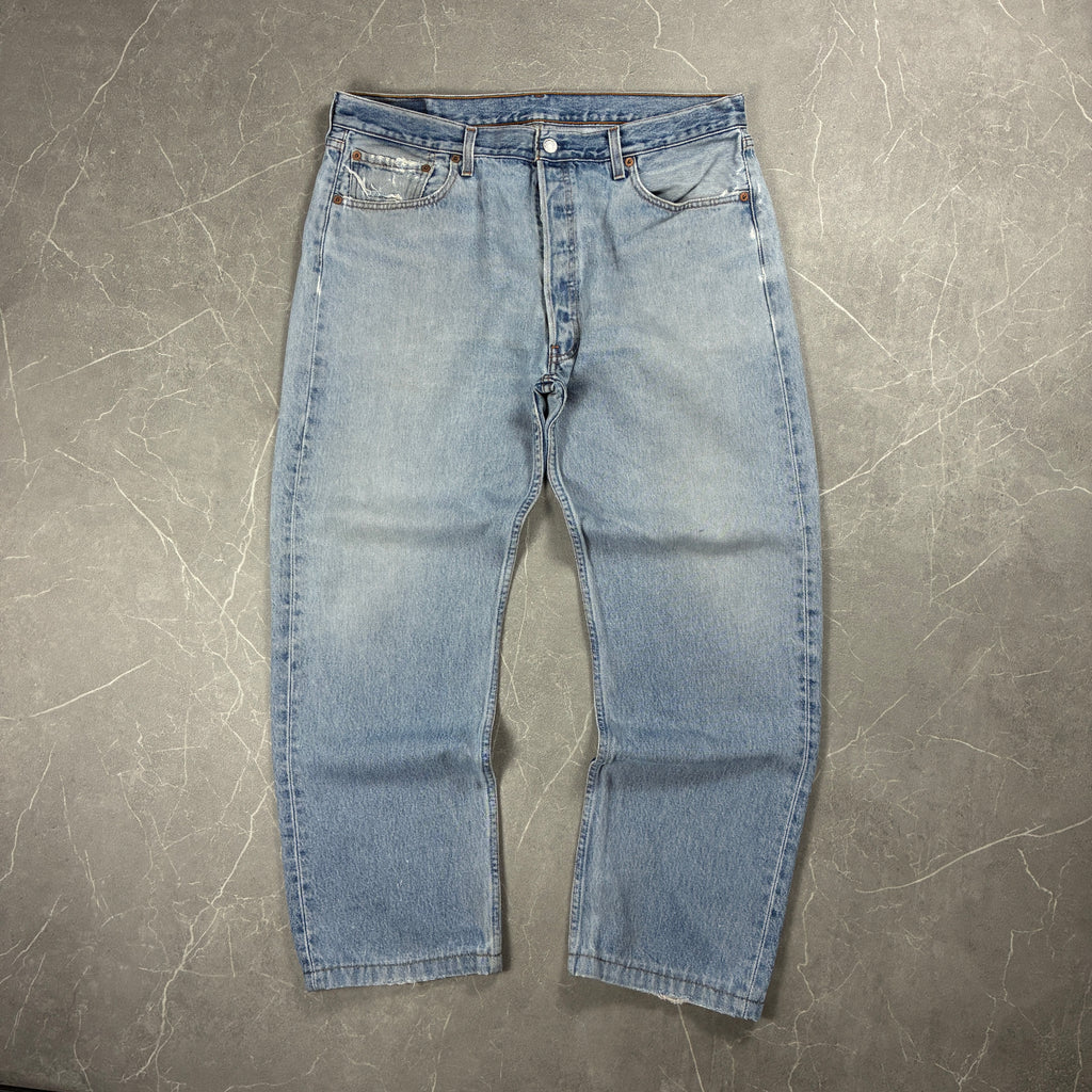 Levi’s Jeans (W37)
