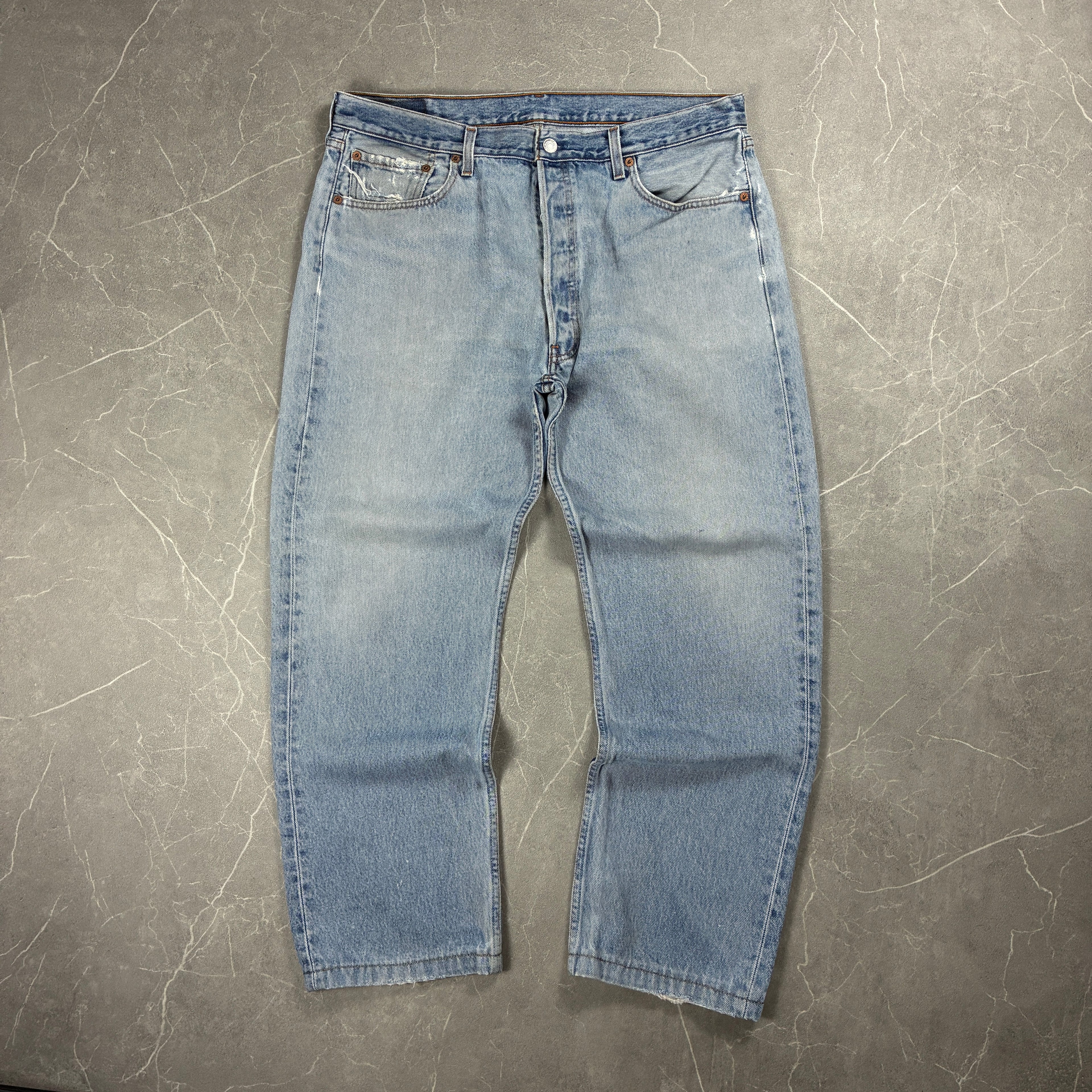 Levi’s Jeans (W37)