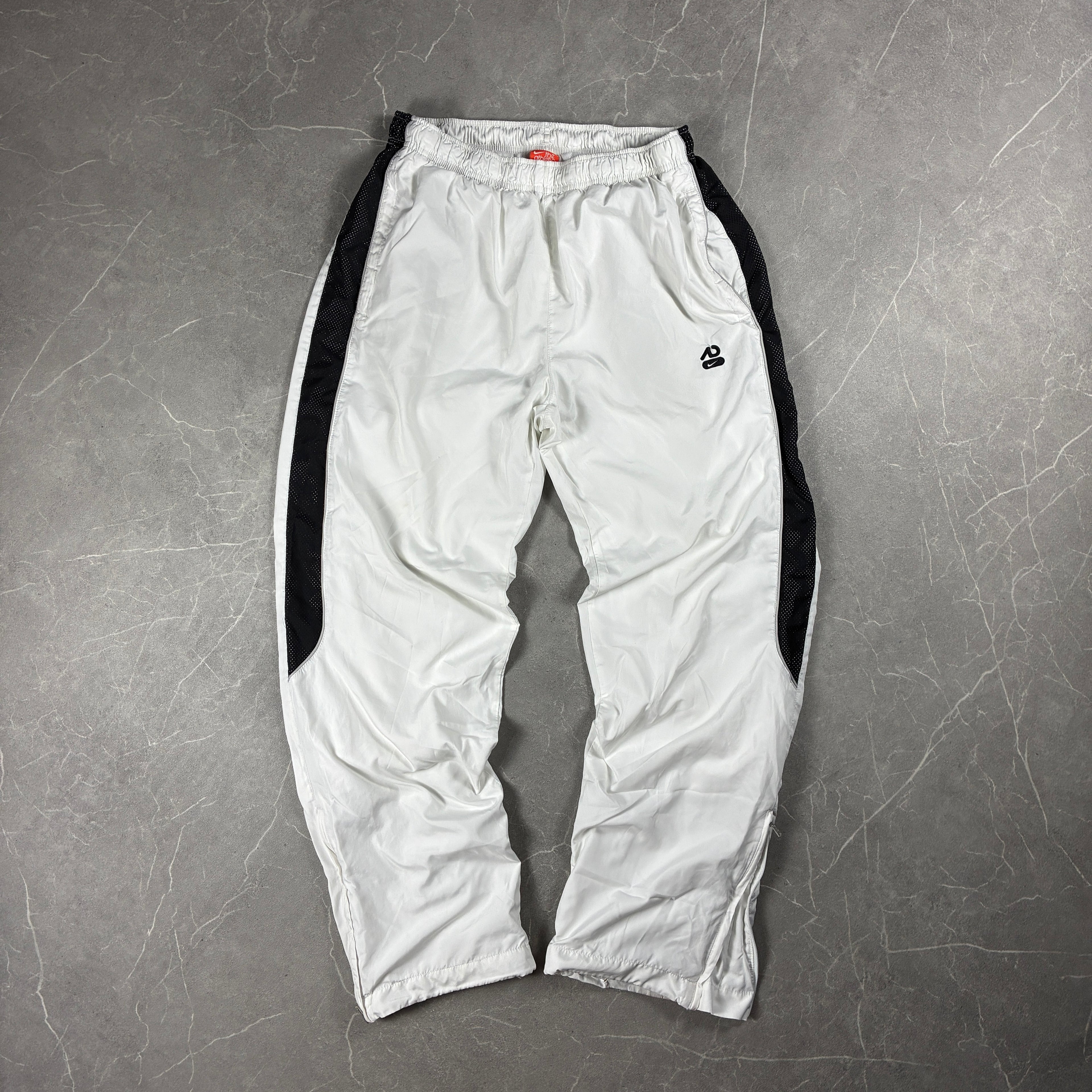 Nike Trackpants (S-M)