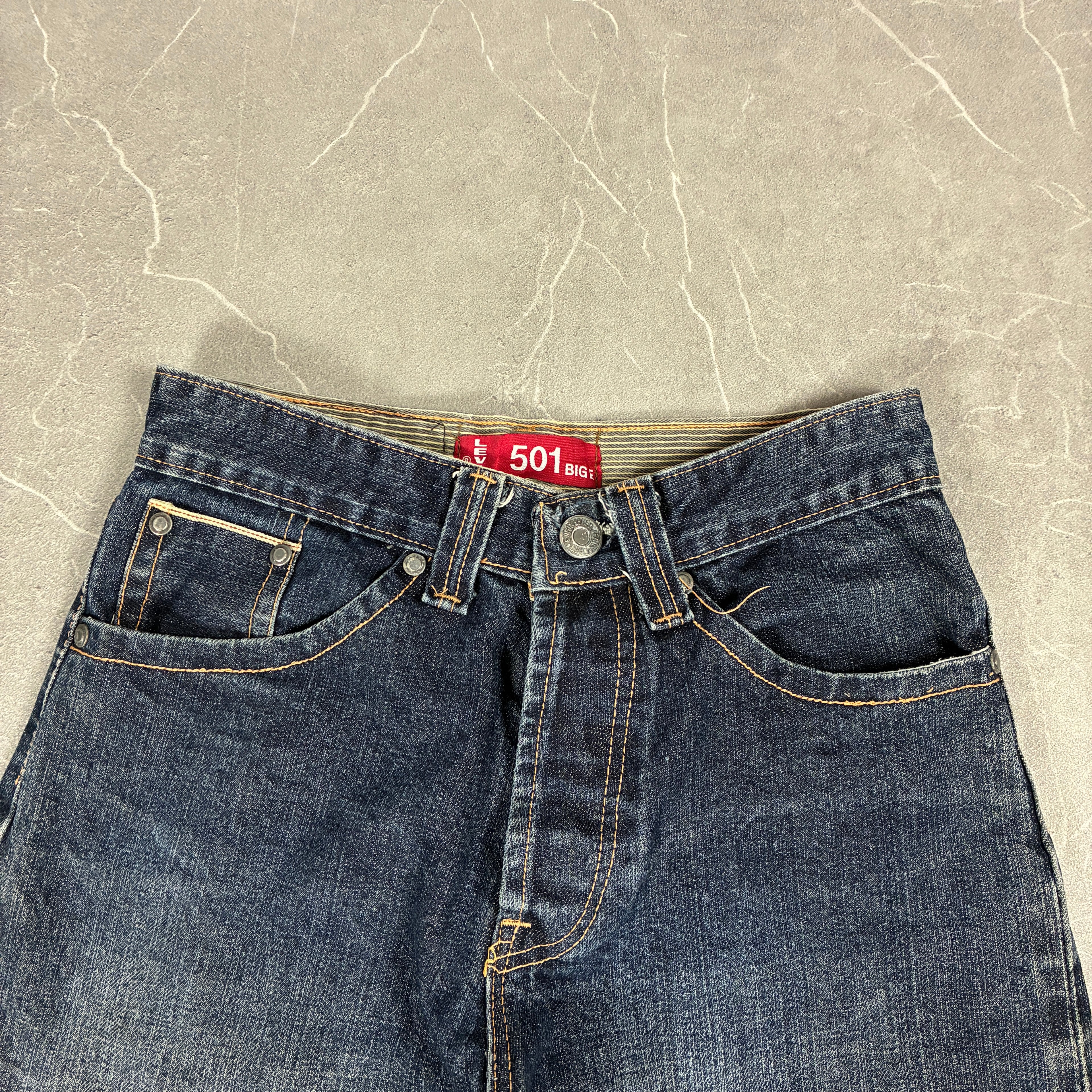Levi’s Jeans (W26)