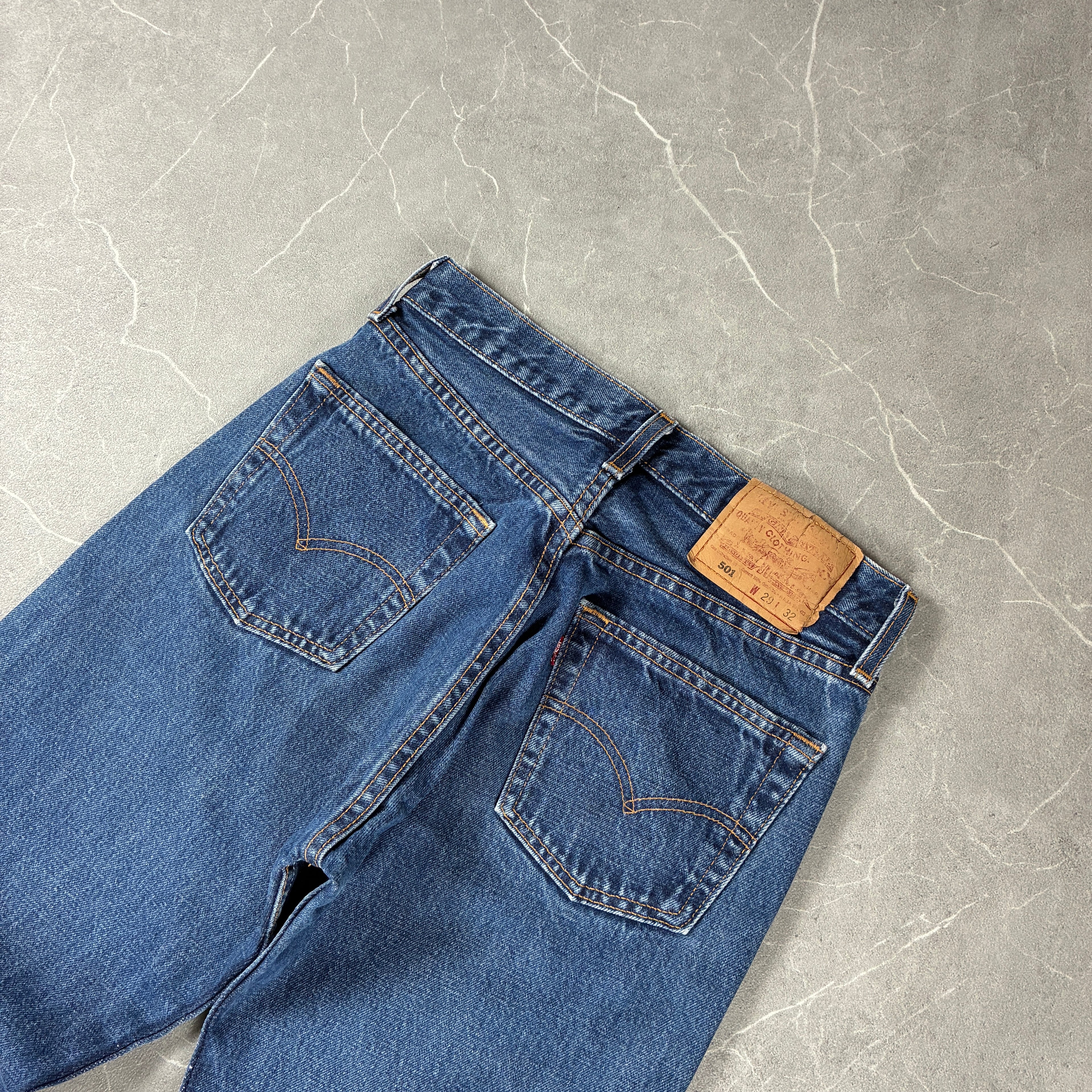 Levi’s Jeans (W27)
