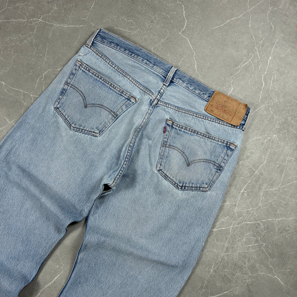 Levi’s Jeans (W37)