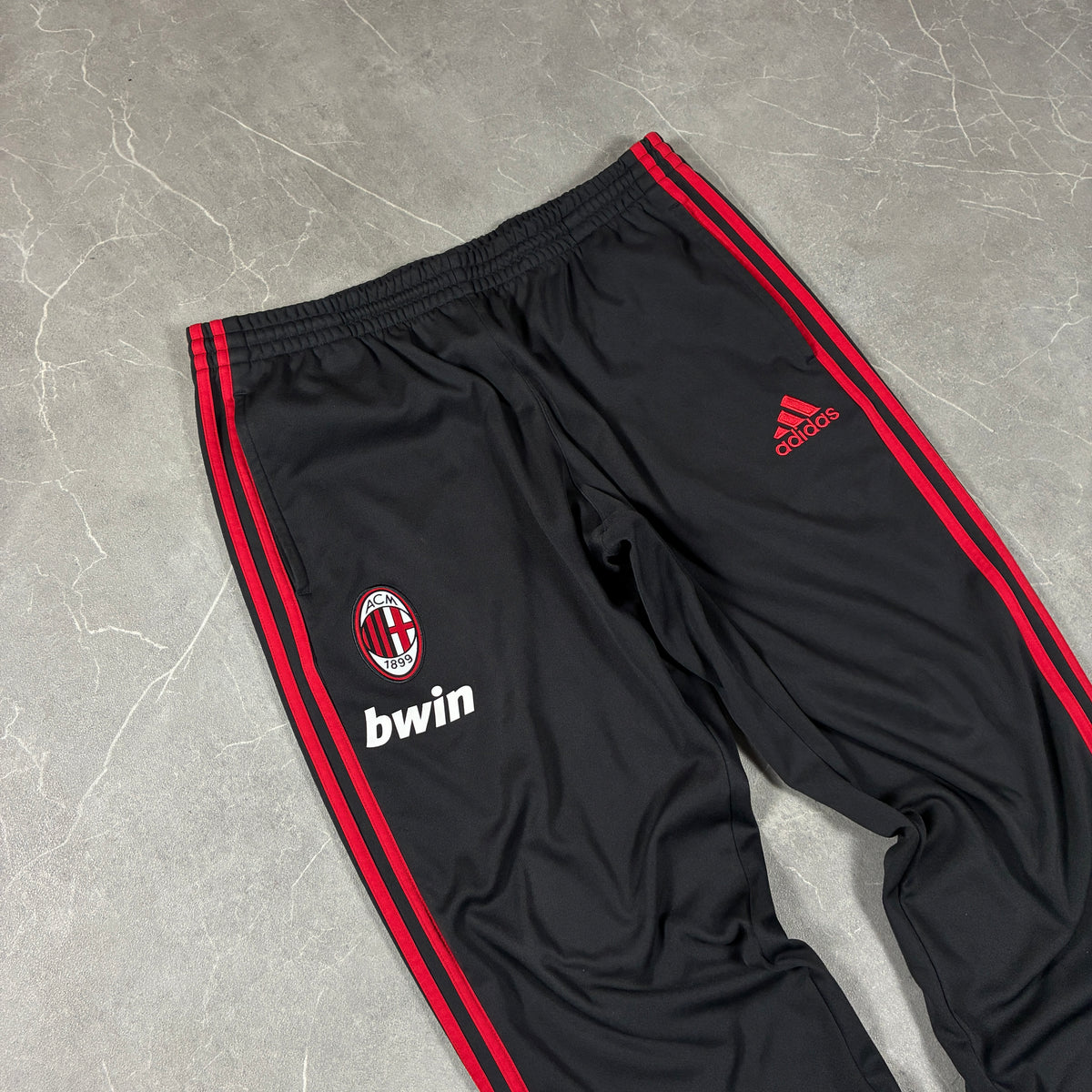 Adidas x AC Milan Jogger (S/M)