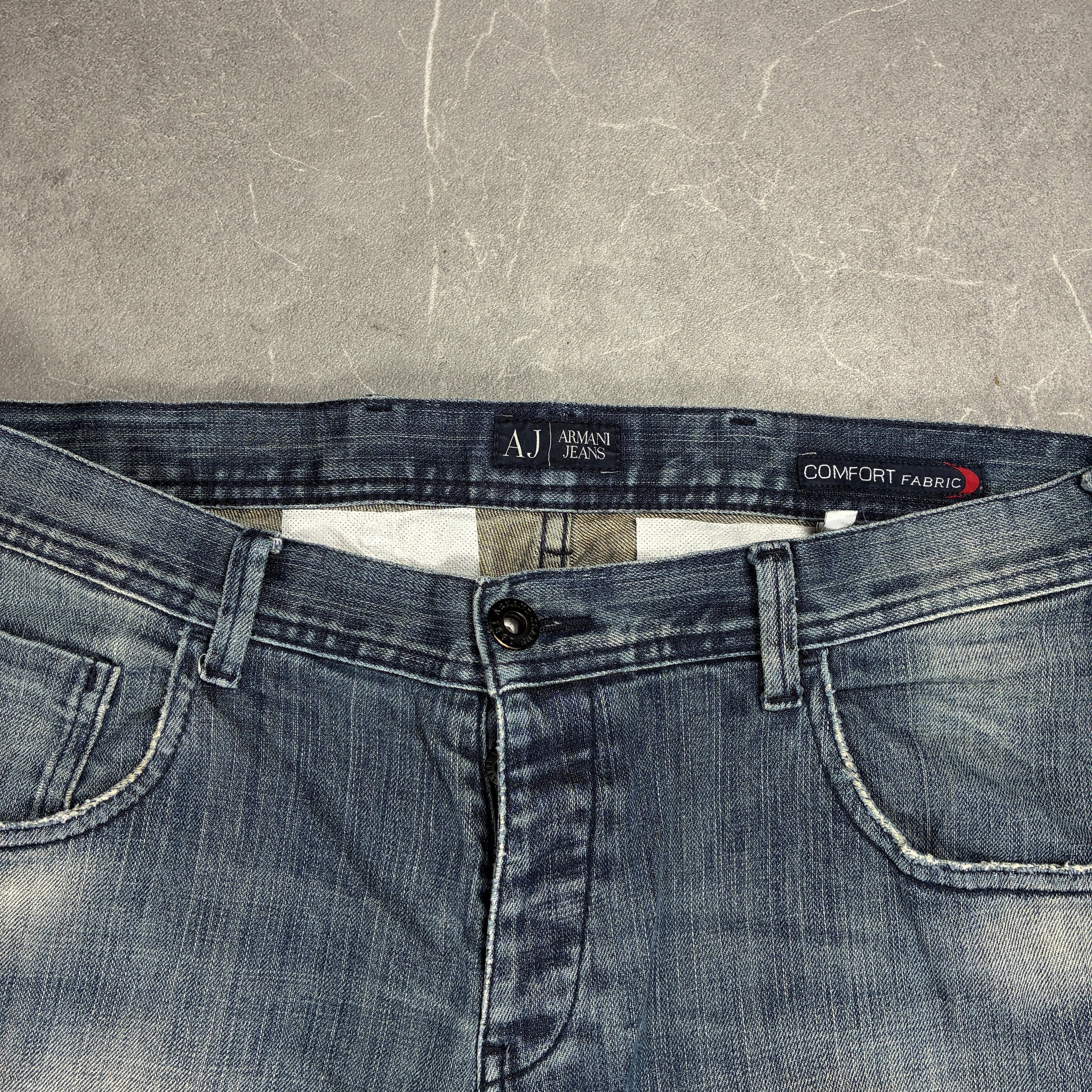 Armani Jeans (W33)