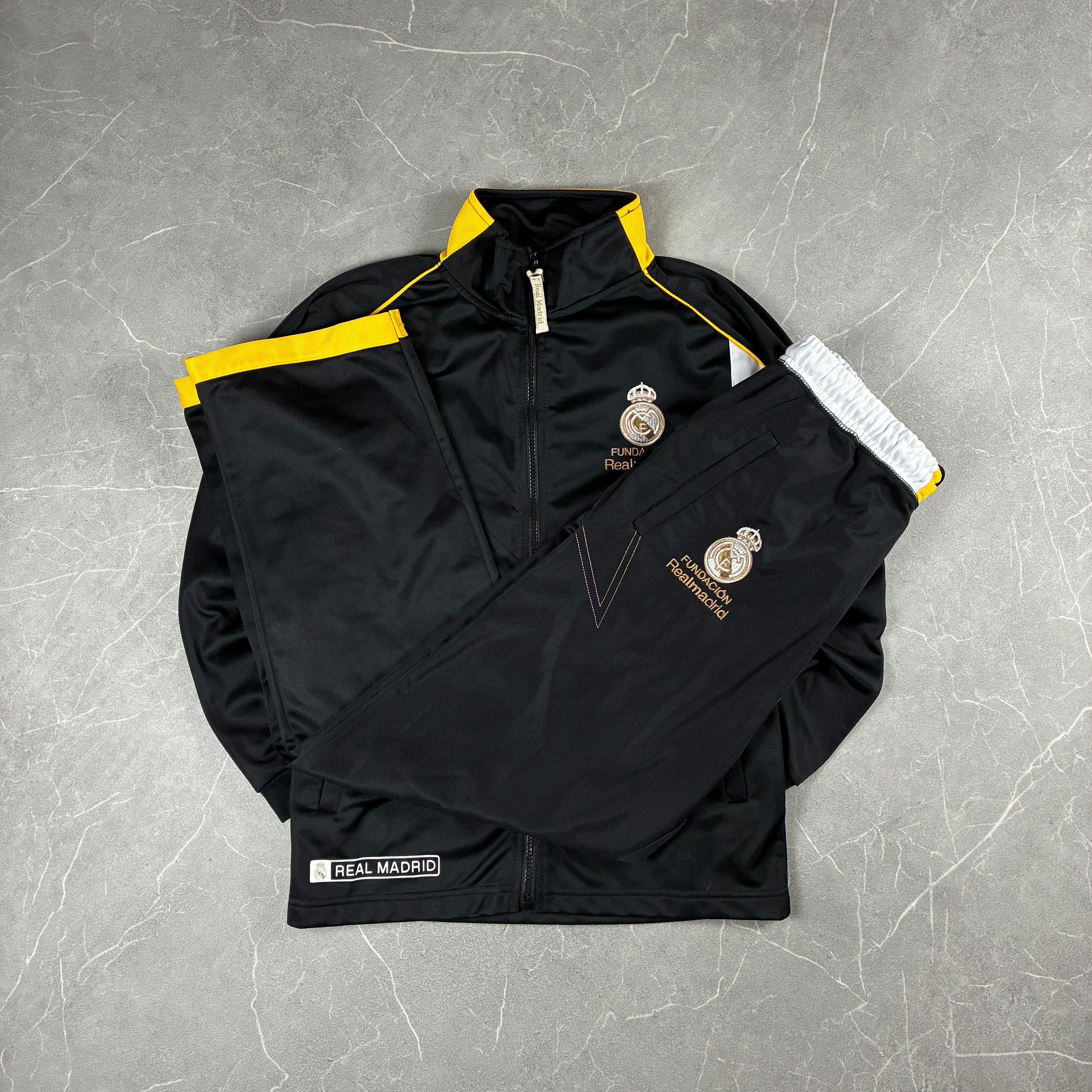 Real Madrid Trainingsanzug (XS)